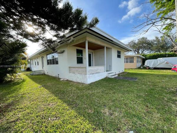 Coral Villas, 2650 SW 65th Ave, Coral Terrace, Florida 33155, image 2