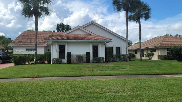 La Mancha, 202 N Ponce De Leon St, Royal Palm Beach, Florida 33411, image 2