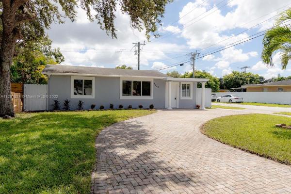 Beverly Park, 6240 Plunkett St, Hollywood, Florida 33023, image 2