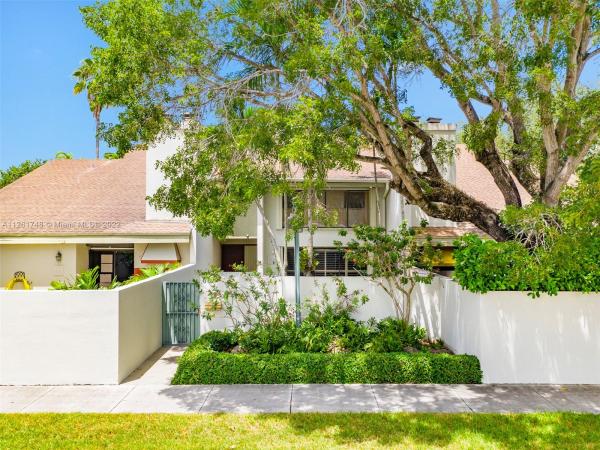 The Banyans Of South Miami, 6611 SW 72nd St #38, South Miami, Florida 33143, image 1