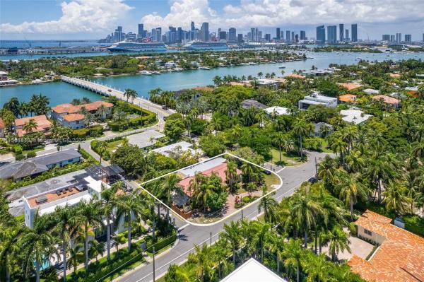Hibiscus Island, 200 N Hibiscus Dr, Miami Beach, Florida 33139, image 1