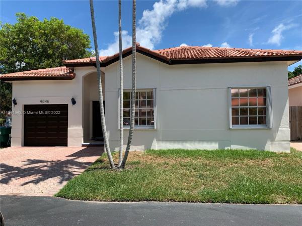 Monterey Lakes, 9048 SW 215th Ter, Cutler Bay, Florida 33189, image 2