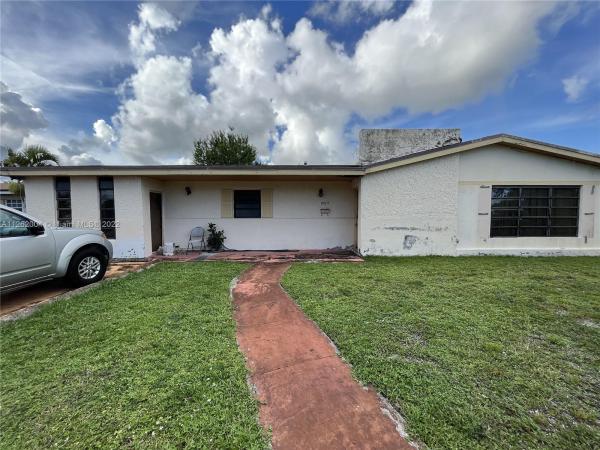 Windward Estates, Miami Gardens, Florida 33056, image 1