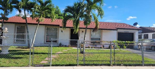 Meadow Wood Manor, 13235 SW 265th Ter, Princeton, Florida 33032, image 2