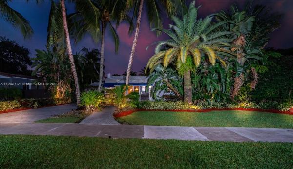 Country Club Estates, 311 Hibiscus Dr, Miami Springs, Florida 33166, image 2