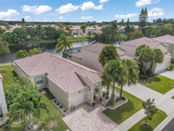 Contempo Walk, 367 NW 153rd Ave, Pembroke Pines, Florida 33028, image 1