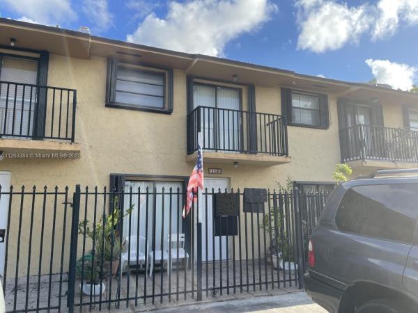 Kendale Woods, 6345 SW 138th Ct #116, Kendale Lakes, Florida 33183, image 1
