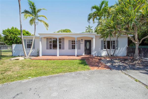 Sunkist Estates, 8261 SW 58th St, Olympia Heights, Florida 33143, image 1