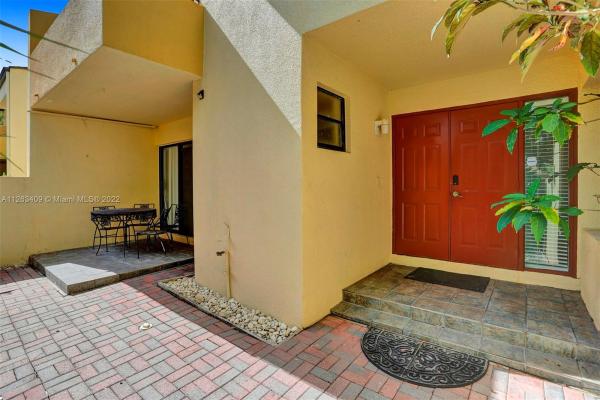 Malibu Townhouses, 8525 NW 9th Pl #8525, Plantation, Florida 33324, image 1