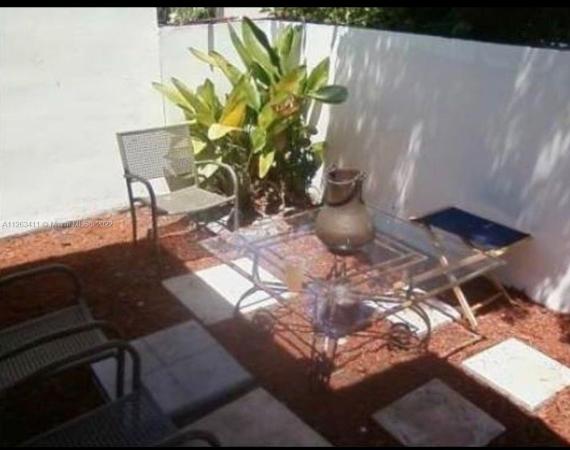 Overtown Villas, 422 NW 8th St, Miami, Florida 33136, image 1