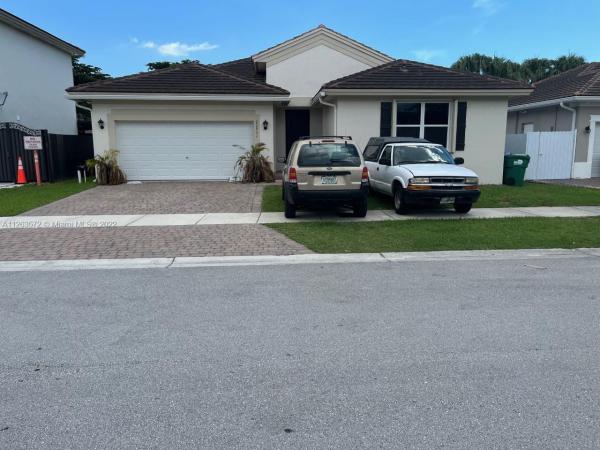 Bailes Commons, 22931 SW 114th Path, Princeton, Florida 33170, image 1