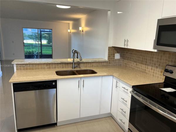 Bella Grand, 10457 NW 8th St #105, Pembroke Pines, Florida 33026, image 1