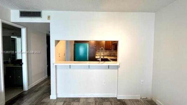 Charter Club, 600 NE 36th St #408, Miami, Florida 33137, image 2