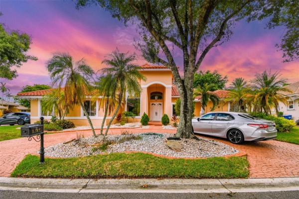 The Fairways At Eagle Trace, 1745 W Eagle Trace Blvd W, Coral Springs, Florida 33071, image 1