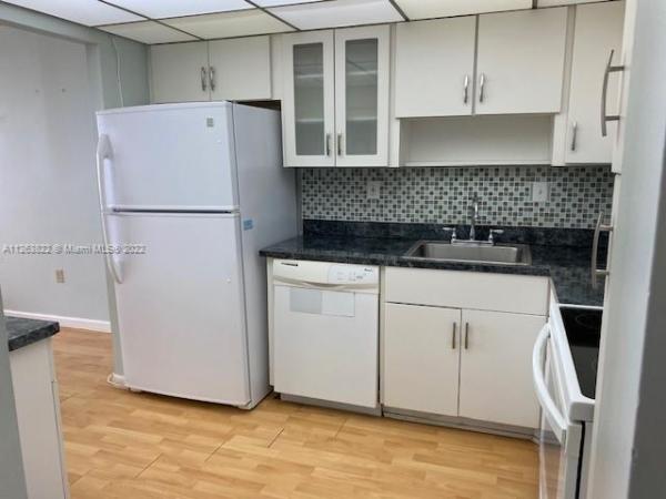The Arbor, 1400 Saint Charles Pl #614, Pembroke Pines, Florida 33026, image 1