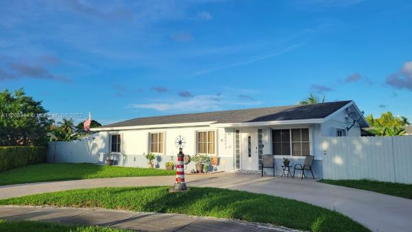 21st Century Homes, 30513 SW 152nd Pl, Leisure City, Florida 33033, image 1