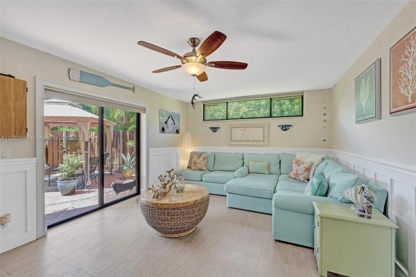 Banyan Lake, 23018 Oxford Pl #A, Boca Raton, Florida 33433, image 2