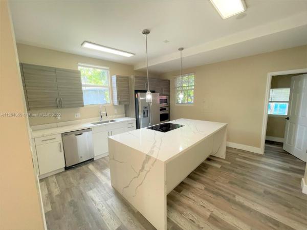 Hollywood Pines, 6103 Mayo St, Hollywood, Florida 33023, image 1