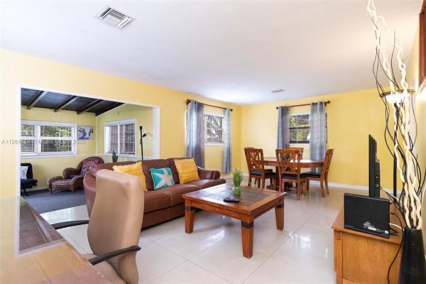 Norwood, 920 NW 196th St, Miami Gardens, Florida 33169, image 2