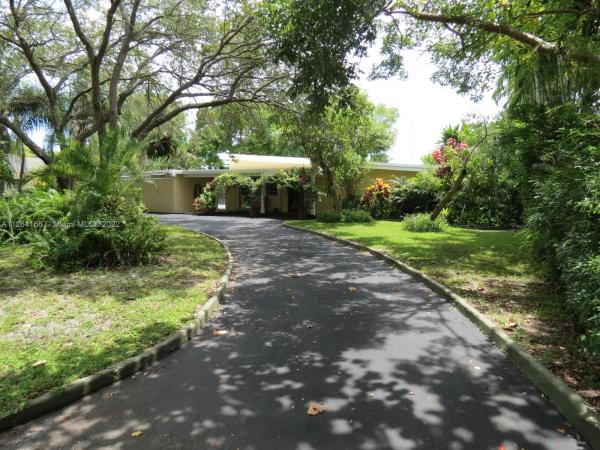 Coletown Acres, 10450 SW 111th St, Kendall, Florida 33176, image 1