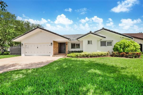 Mariangel, 11995 SW 94th Ter, The Crossings, Florida 33186, image 1