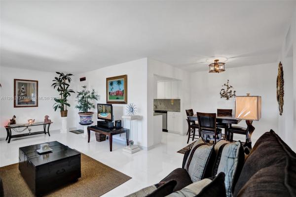 Winter Haven Towers, Hollywood, Florida 33020, image 1