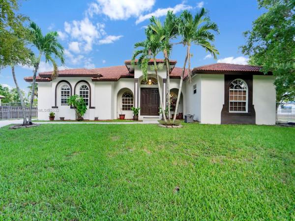 28155 SW 166th Ct, Unincorporated Dade County, Florida 33033, image 2