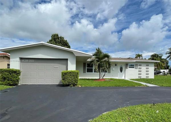 Boulevard Park Isles, 401 SW 18th St, Pompano Beach, Florida 33060, image 1