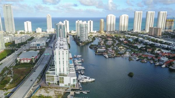 400 Sunny Isles Marina, 400 Sunny Isles Blvd, Sunny Isles Beach, Florida 33160, image 1