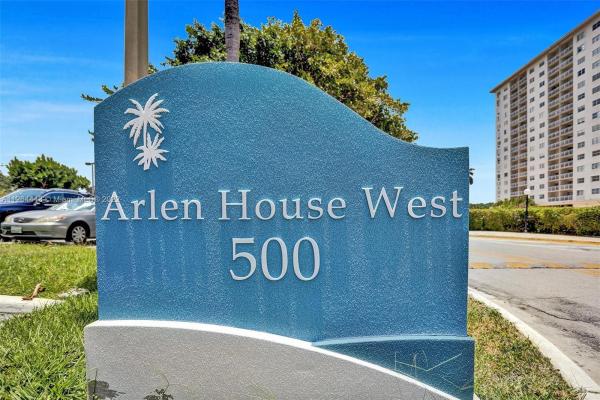 Arlen House West, 500 Bayview Dr #1832, Sunny Isles Beach, Florida 33160, image 2