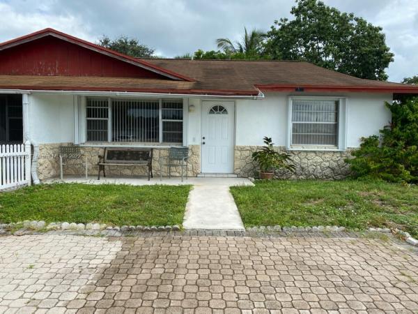 Gardens Park, 4521 Brady Ln, Palm Beach Gardens, Florida 33418, image 1