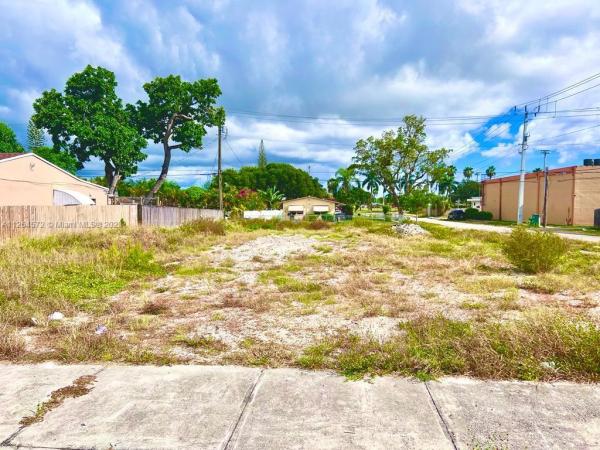 Hollywood Park, 2403 Liberty St, Hollywood, Florida 33020, image 1