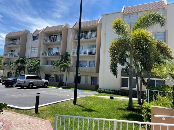 Kings Creek South, 7755 SW 86th St #C-103, Kendall, Florida 33143, image 2