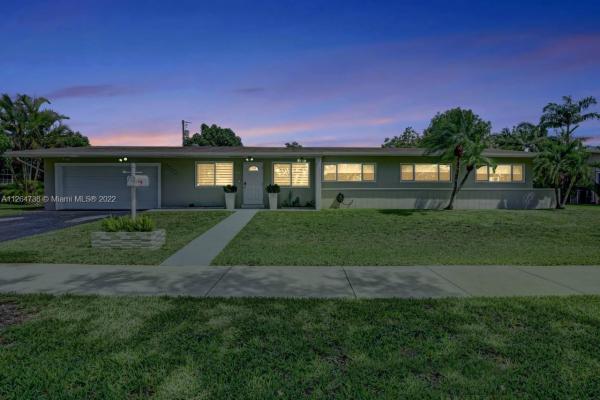 Orchard Estates, 9375 SW 181st St, Palmetto Bay, Florida 33157, image 1