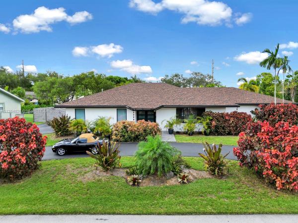 Pinewood Estates, 8481 SW 179th St, Palmetto Bay, Florida 33157, image 1