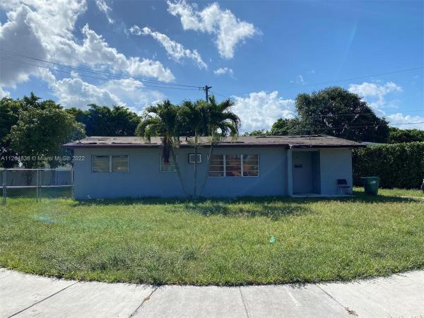 Coral Gardens, 3130 SW 96th Ave, Westchester, Florida 33165, image 2
