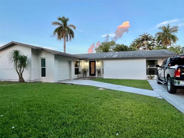 Bel Aire, 18611 SW 93rd Pl, Cutler Bay, Florida 33157, image 2