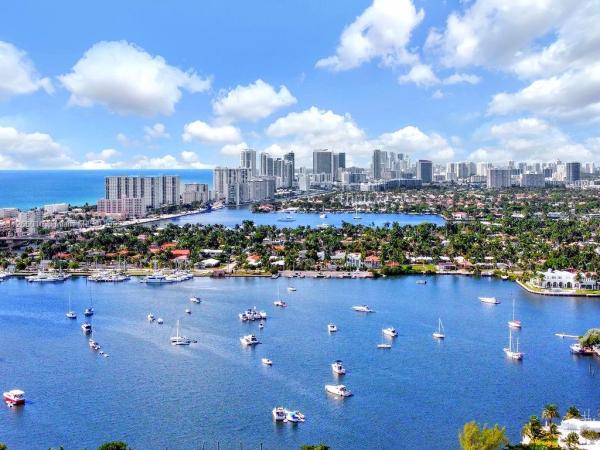 Hollywood Lakes, 916 Johnson St, Hollywood, Florida 33019, image 1