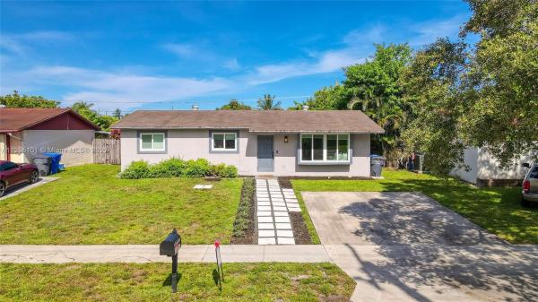 Driftwood Estates, 3021 N 74th Ave, Hollywood, Florida 33024, image 2