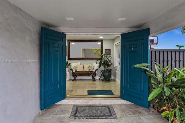 Coral Villas, 3129 SW 67th Ave, Coral Terrace, Florida 33155, image 2