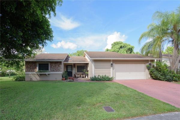 Homestead Lakes Tennessee East, 1539 Flamingo Ct, Homestead, Florida 33035, image 1