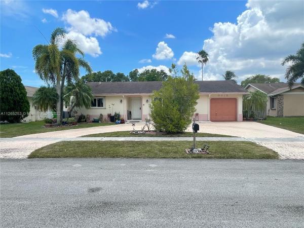 Hills Of Welleby, 9918 NW 42nd Ct, Sunrise, Florida 33351, image 1