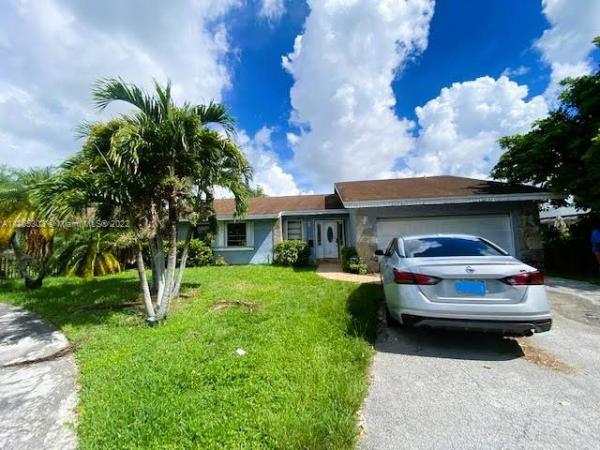 La Gioconda, 10601 SW 165th St, Palmetto Estates, Florida 33157, image 2