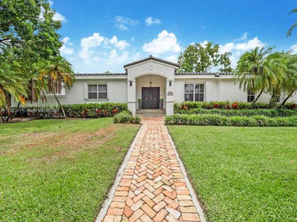 Riviera, 930 Manati Ave, Coral Gables, Florida 33146, image 2