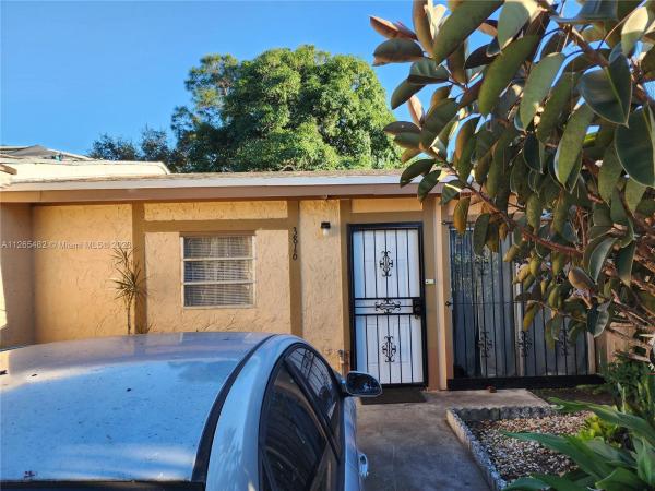 Vista Verde, 3816 NW 213th St, Miami Gardens, Florida 33055, image 2