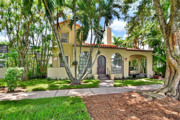Coconut Grove, 236 Aledo Ave, Coral Gables, Florida 33134, image 2