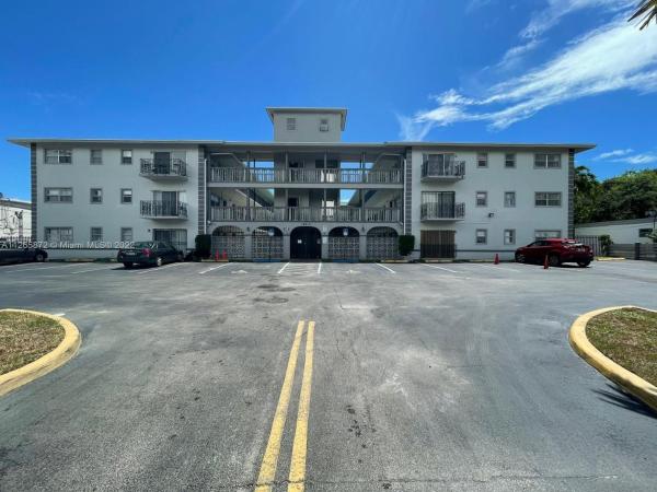 Sevilla Plaza, 16215 NE 18th Ct #109, North Miami Beach, Florida 33162, image 1