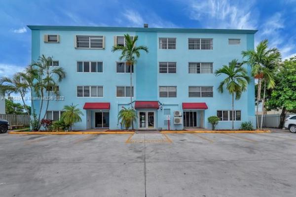 Sommerset, Deerfield Beach, Florida 33064, image 1