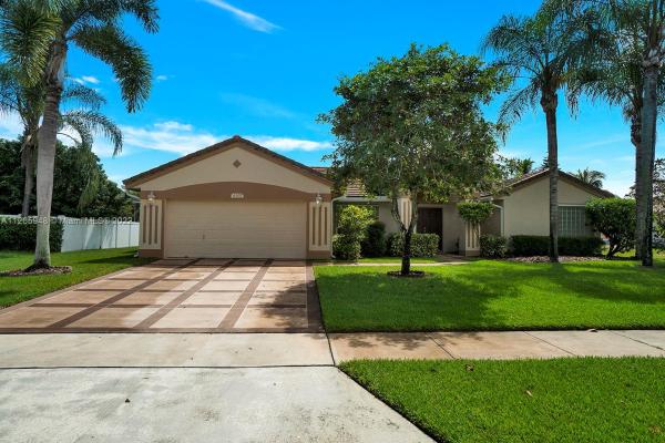 Regency Lake Estates, 4307 Danielson Dr, Lake Worth Beach, Florida 33467, image 1