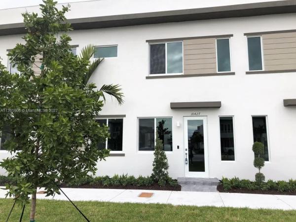Landmark At Doral, 10427 NW 66th St #10427, Doral, Florida 33178, image 1
